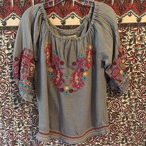 Johnny Was Biya embroidered top size small.